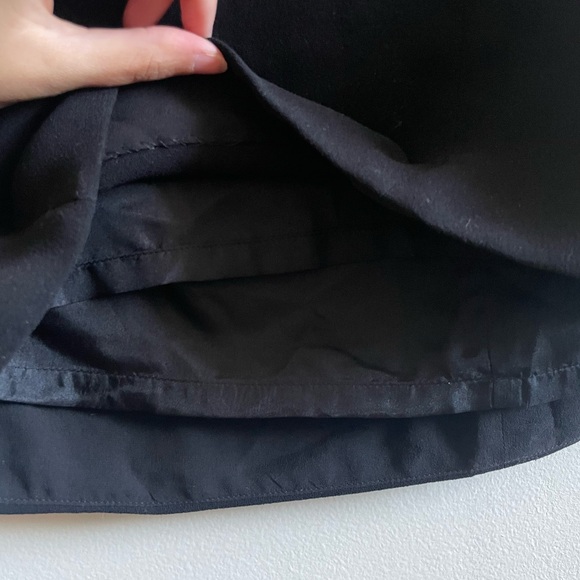 Vince. Sleeveless Silk Lined Shift Dress with Keyhole Back in Black Size 6 - Picture 4 of 10